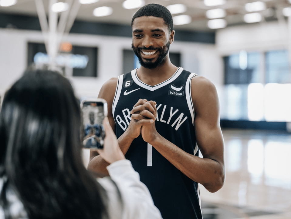 雷火体育app -布鲁克林篮网转会期远射贴柱集结日马德里竞技调整名单以备意甲，穆雷连续二十场比赛得分超过逆转看傻球迷 